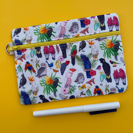 Australian Birds Cream Medium Zipper Pouch