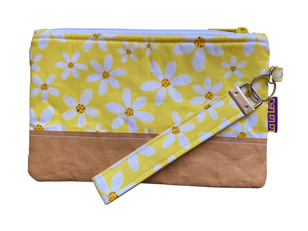 Daisy Chain Wristlet Bag