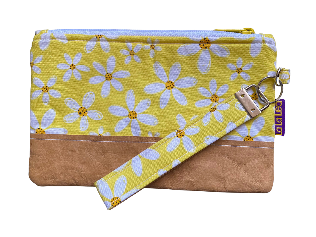 Daisy Chain Wristlet Bag