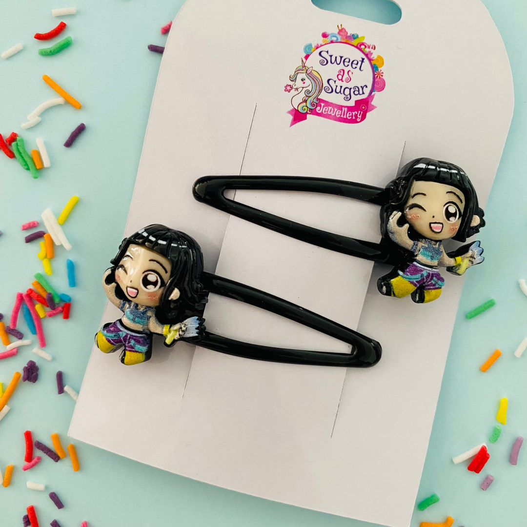 Black hair clips with K-Pop Zoey charm character design.